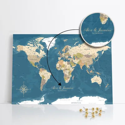 Produktbild von framed concept Personalisierte Weltkarte mit Pinnnadeln Handgefertigte Wanddekoration mit 50 goldenen Pins Einzigartige Geschenkidee