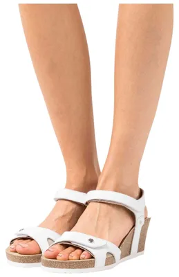 Productafbeelding van Sandaaltjes PANAMA JACK Julia Basics B17 voor Dames