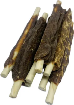 Zdjęcie produktu dla Pokruszony patyczek z bawolej skóry pokryty mięsem królika 250g