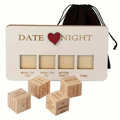 Produktbild von Date-Night-Spiel - Würfelspiel für Paare - Würfelspiel für Partner - Holz - 4 Würfel - Mit Aufbewahrungstasche - CHPN