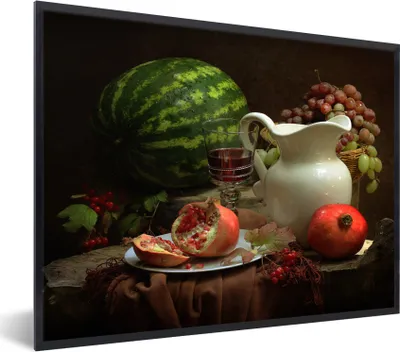 Produktbild von MuchoWow® Gerahmtes Poster Stilleben - Melone - Obst 80x60 cm - Poster mit Schwarzem Bilderrahmen Wandposter Rahmen Foto Bilder - Schwarzem - Mit Gestell