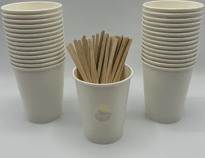 Produktbild von KURTT - Kaffeetassen to go - 800 Stück + 800 Rührstäbe - Kaffeebecher Pappe, Weiß - 8oz/200ml - 140mm Rührstäbe - Trinkbecher - Kaffeebecher - Pappbec