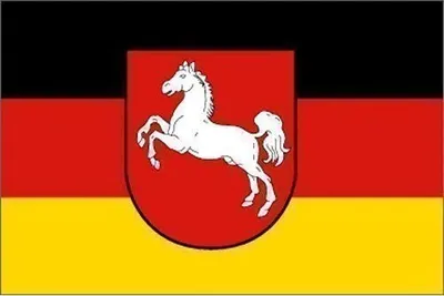 Produktbild von trends4cents  - Flagge NIEDERSACHSEN MIT WAPPEN Fahne, 90 x 150 cm