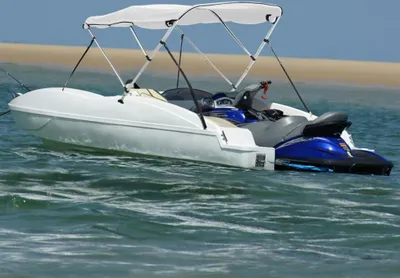 Produktbild von "2026 MODERNE"4-Bow Bimini-Top Wasserdicht Stabil - mit Seitenteilen 243x(230-244)x137cm DE379074 - Planen & Abdeckfolien