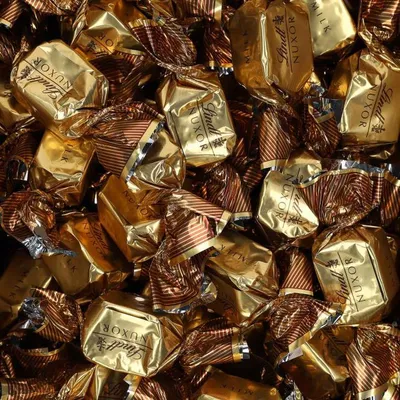 Produktbild von Lindt Nuxor Milch 3kg