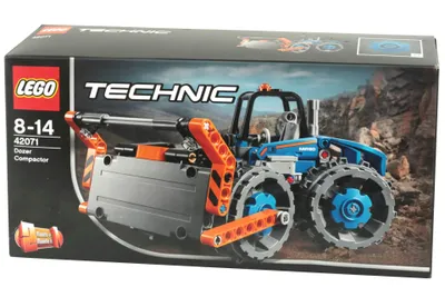 The image shows the retail packaging of a LEGO Technic Dozer Compactor set.