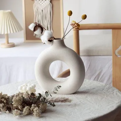 Produktbild von Famanu Keramikvase Donut-Design - Matt Schwarz