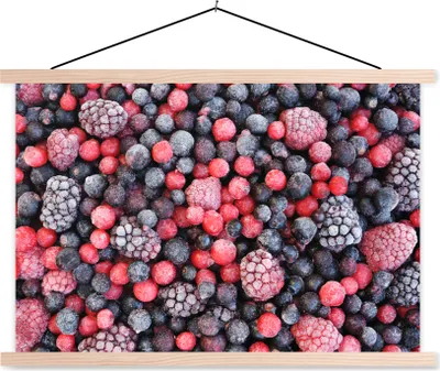 Produktbild von MuchoWow® Textilposter Obst - Beeren - Speiseeis 120x80 cm mit holzfarbenen Rahmen - Aufhängeset