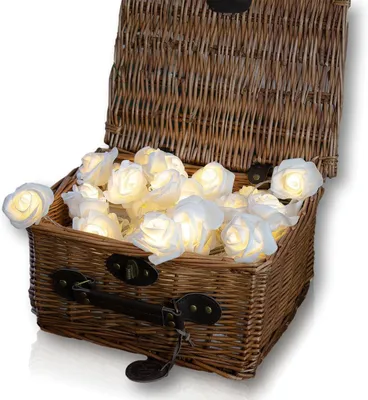 Produktbild von Lichterkette mit 30 LEDs – Batteriebetrieben – Motiv: weiße Rosen