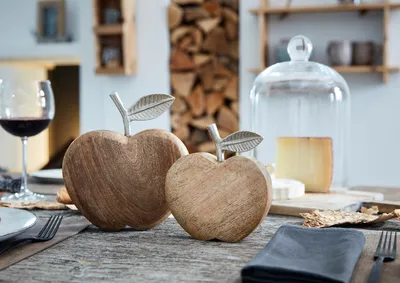 Produktbild von 2x Dekofigur Apfel Mangoholz natur & Aluminium silber