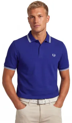 Produktbild von Poloshirt 2-Knopf-Piqué Fred Perry kobaltblau 100% Baumwolle