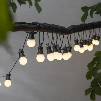 Produktbild von LED Lichterkette CIRCUS opal - 20 kleine Kugeln - warmweiße LED - 8,8m - inkl.Trafo - outdoor