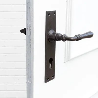 Produktbild von Drückergarnitur für Haustüren, Edles Design | PZ72 | Eisen braun