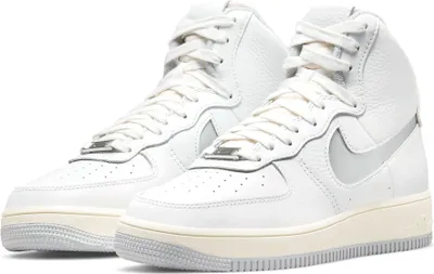 Produktbild von Nike Air Force 1 High Sculpt Sneakers Damen