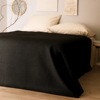 Produktbild von Homla Tagesdecke Schwarz 200x220 cm mit Prägung Polyester Zemi New Basic