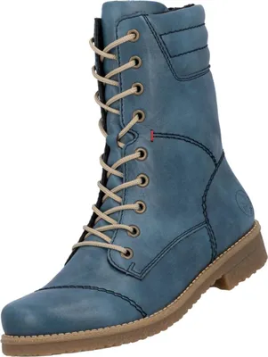 Auf dem Bild ist ein blauer Stiefel zu sehen der in einem hellen Licht dargestellt wird. Der Stiefel ist von der linken Seite abgebildet und zeigt seine Form sowie die Details des Designs.