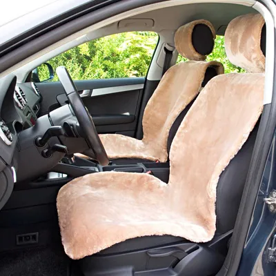 Immagine prodotto di Set da 2 coprisedili universali per auto, anteriori, in peluche, color beige, con fodera in ecopelliccia. Coprisedili e protezioni per auto