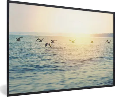 Produktbild von MuchoWow® Gerahmtes Poster Meer - Möwe - Sonne 30x20 cm - Poster mit Schwarzem Bilderrahmen Wandposter Rahmen Foto Bilder - Kunstdruck - Bild-Poster