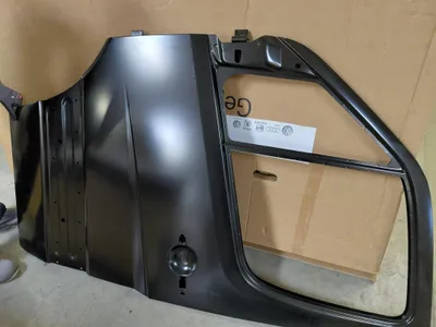 Obrázok produktu pre Originálne dvere predné ľavé pre Volkswagen Crafter 2E, modelové roky 2006-2016, kód dielu: 2E0831051