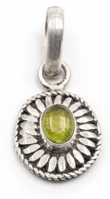 Produktbild von Vintageparts Anhänger Peridot 925 Silber facettiert grün 21 mm, 1 Stück