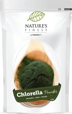 Obrázok produktu pre 100 % Organická Chlorella – Prášok z Chlorelly (Chlorella Vulgaris) – Superpotravina – Nature’s Finest – Zdroj železa a vitamínu B12 – 125 g