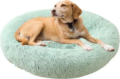 Produktbild von Famanu Plüsch Donut Hundesofa und Katzenbett - Waschbar und Rutschfest - Rundes Haustierbett für große Hunde und Katzen - Ø 40 cm