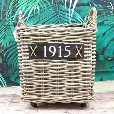 Produktbild von VAN DER LEEDEN Rattan Kaminholzkorb mit Rollen 40 x 40 cm