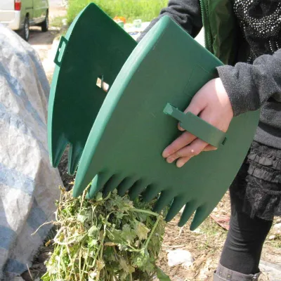 Produktbild von Laubgreifer, 2 Stück, handgeführter Laubgreifer für den Garten, Laubsammler, Grasgreifer mit Laubkrallen, Laubhandrechen zum Entfernen von Laubabfällen aus dem Garten (grün)