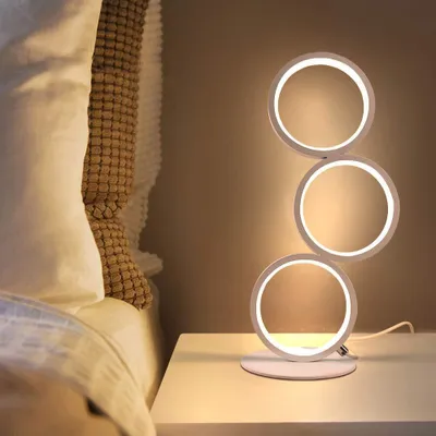 Produktbild von ZMH LED Tischlampe Dimmbar Modern Nachttischlampe Weiß Schreibtischlampe in Ringform aus Aluminium