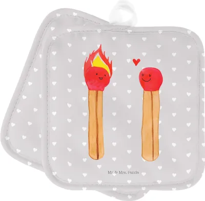 Produktbild von Mr. & Mrs. Panda Topflappen Streichhölzer - Grau Pastell - Geschenk, Liebesbeweis, topfhalter, Topflappenset, Liebesgeschenk, Kochlappen, Freundin, Set, Topfuntersetzer