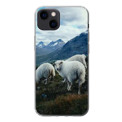 Produktbild von MuchoWow® Handyhülle Schutzhülle Hülle für iPhone 13 Schafe - Natur - Berge Silikon Softcase Handy Hülle - Karteninhaber