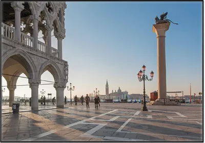Produktbild von Wallario Wandbild Venedig - Dogenpalast, Markusplatz und San Giorgio Maggiore I, Größe: 70,30 x 100,30 cm, Poster mit schwarzem Aluminiumrahmen