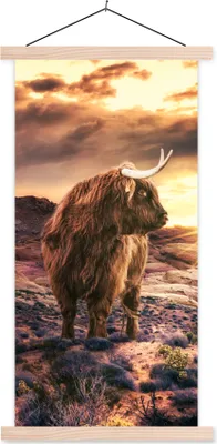 Produktbild von MuchoWow® Textilposter Schottische Hochlandrind - Horizont - Landschaft 60x120 cm mit holzfarbenen Rahmen - Holz