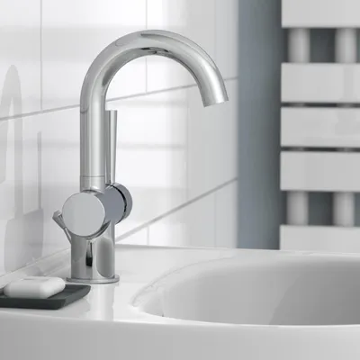 Produktbild von SCHÜTTE Waschtischarmatur CORNWALL, Wasserhahn Bad, Mischbatterie Waschbecken, Chrom