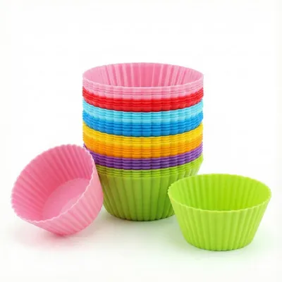 Immagine prodotto di Stampi in silicone per muffin, confezione da 32 pezzi, 8 colori, antiaderenti, riutilizzabili, dimensioni 7 x 7 x 3,4 cm