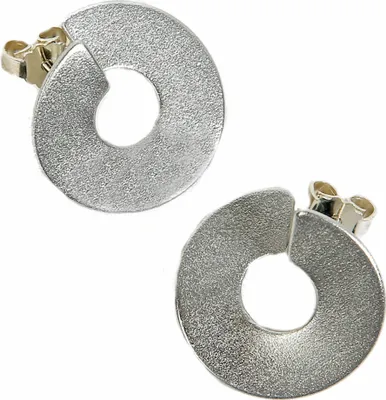 Zdjęcie produktu dla Kolczyki DeMarie z anodyzowanego aluminium w kolorze srebrnym