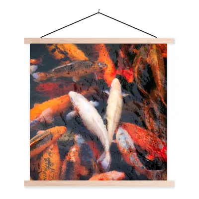 Produktbild von MuchoWow® Textilposter Ein Teich mit Koi-Karpfen von oben 40x40 cm mit holzfarbenen Rahmen - Posterleiste