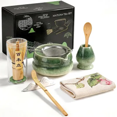 Image de Kit matcha 8 pièces comprenant : bol en céramique, fouet en bambou (chasen), support, cuillère, tamis et chiffon, couleur verte
