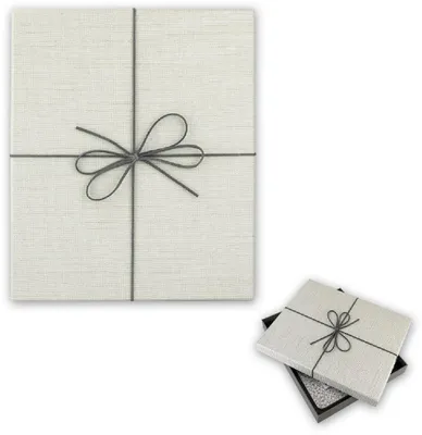 Obrázok produktu pre Biela škatuľa ZEP Box Firenze, rozmery 24x29x4 cm, s papierovým obalom a mašľou