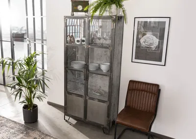 Produktbild von MASSIVMOEBEL24 Vitrine Mango 90x40x190 grau lackiert HEAVY INDUSTRY #123
