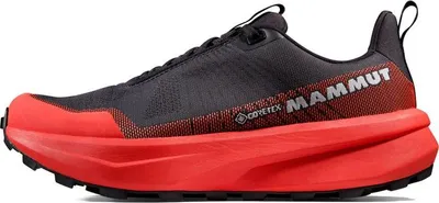 Niedriger Wanderschuh "Aenergy Mtn Low GTX" von Mammut in Schwarz und Rot; ideal für Herren.