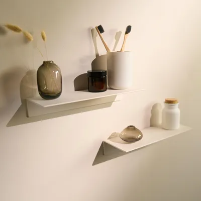 Zdjęcie produktu dla Designfabrik Hamburg: Półka ścienna | 30 cm, biała, zestaw 2 sztuk | montaż bez wiercenia