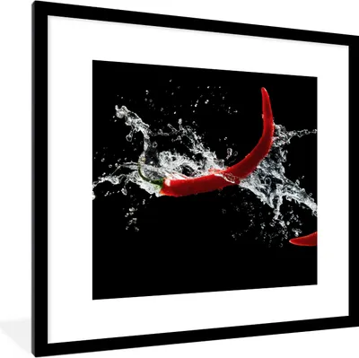 Produktbild von MuchoWow® Gerahmtes Poster Chilischote - Stilleben - Wasser - Schwarz - Rot 40x40 cm - Poster mit Schwarzem Bilderrahmen Wandposter Rahmen Foto Bilder - Poster - Plakat im Rahmen
