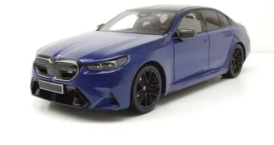 Produktbild von Minichamps 110023802 BMW M5 2024 blau metallic 1:18