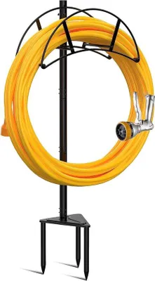 Immagine prodotto di Supporto per irrigatori da giardino - Irrigatori standard - Per riporre gli attrezzi da giardino - Robusta struttura triangolare - Smontabile - Nero