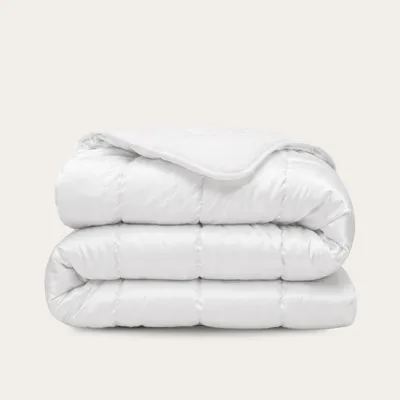 Produktbild von HappyBed Bettdecke | Satin Schneeweiß | Für das ganze Jahr