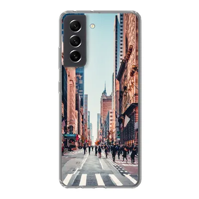 Produktbild von MuchoWow® Handyhülle Schutzhülle Hülle für Samsung Galaxy S21 FE Veteranenparade in New York Silikon Softcase Handy Hülle - Mobiltelefonhülle