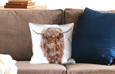Produktbild von MuchoWow® Zierkissen Sofakissen Wohnzimmer Dekokissen 40x40 cm Schottisches Hochlandrind - Kuh - Schnee - Foto Kissen - Schlafzimmer Dekoration