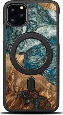 Produktbild von Bewood Unique Case für iPhone 11 Pro Max - Planeten - Erde mit MagSafe