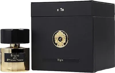A perfume bottle and its box are displayed against a white background.